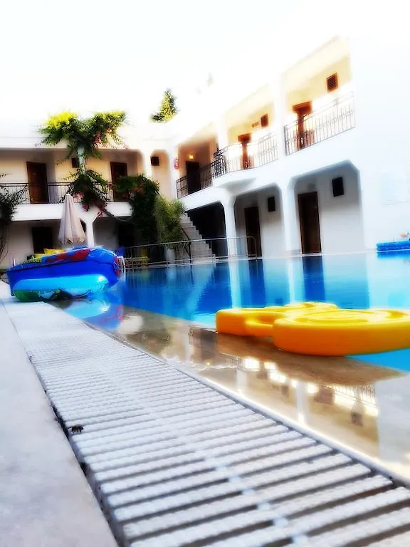 Blue Bay Bodrum 比特兹